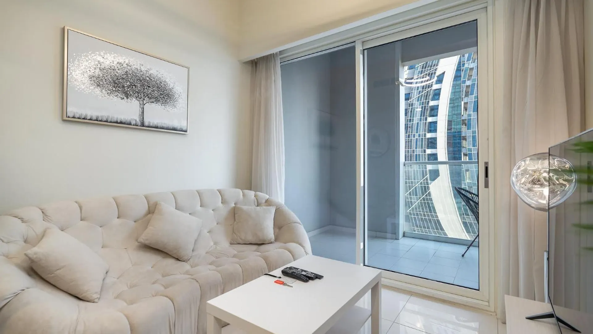 Sophisticated 1-Bedroom At Vera Tower In Business Bay Dubai